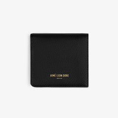 Leather    Bi-Fold    Wallet