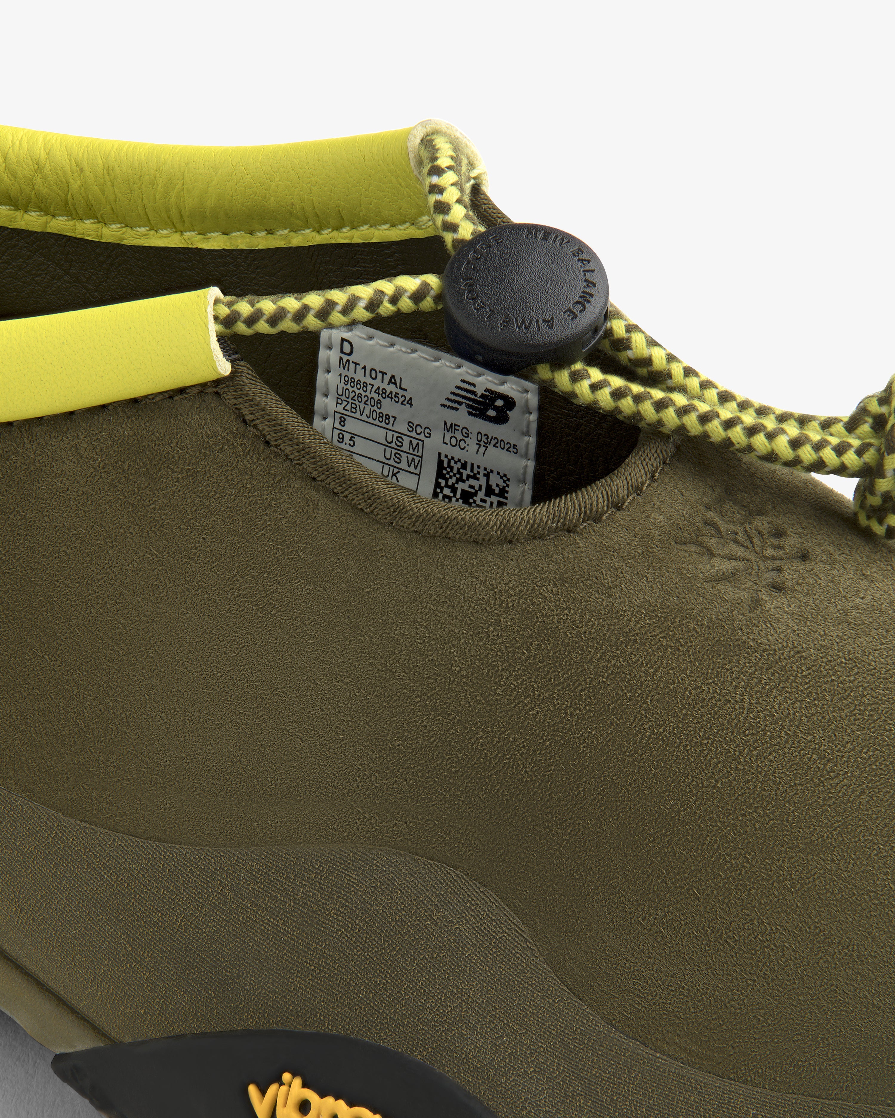 ALD / New Balance MT10T Sport Shoe