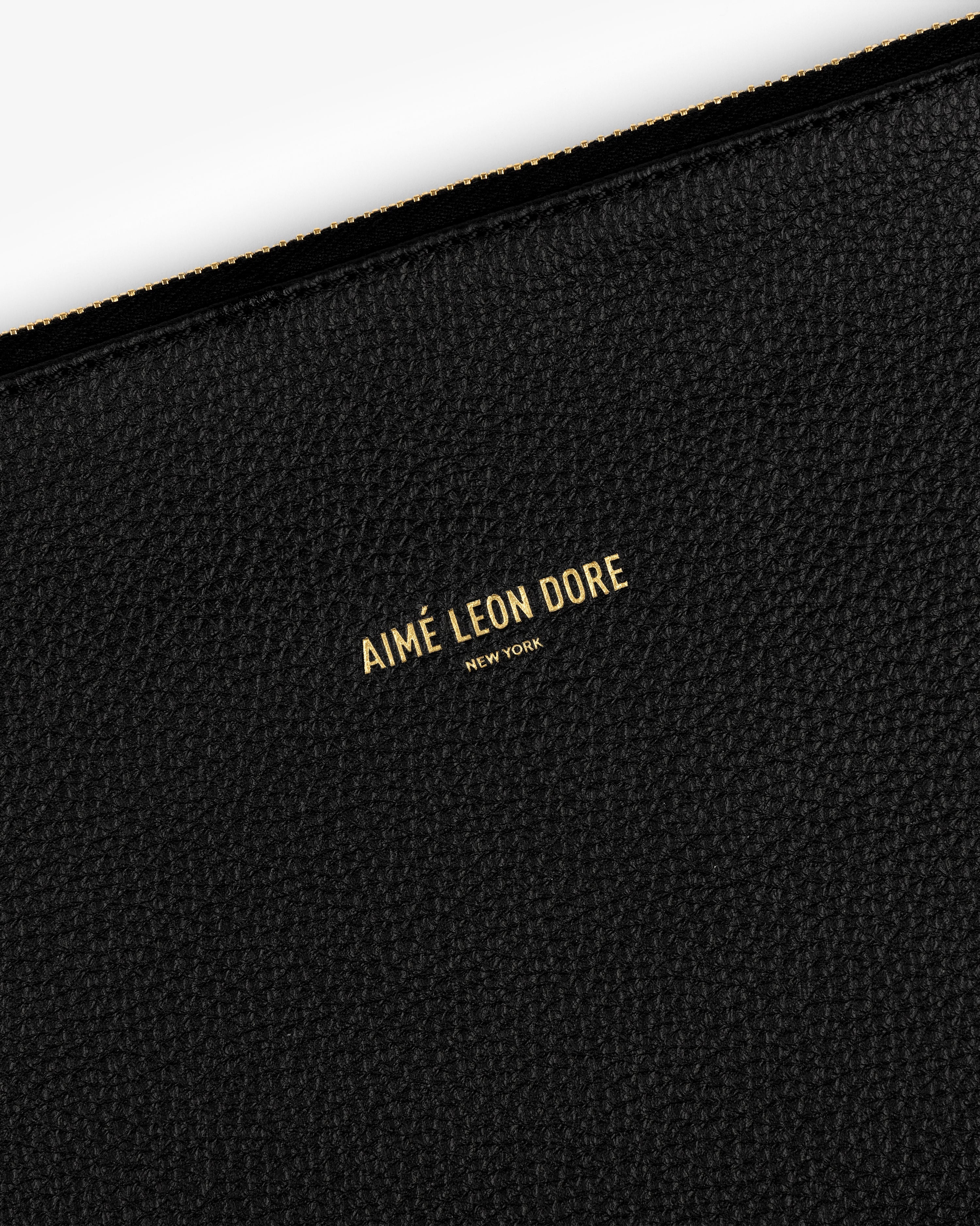 Small Leather    Pouch