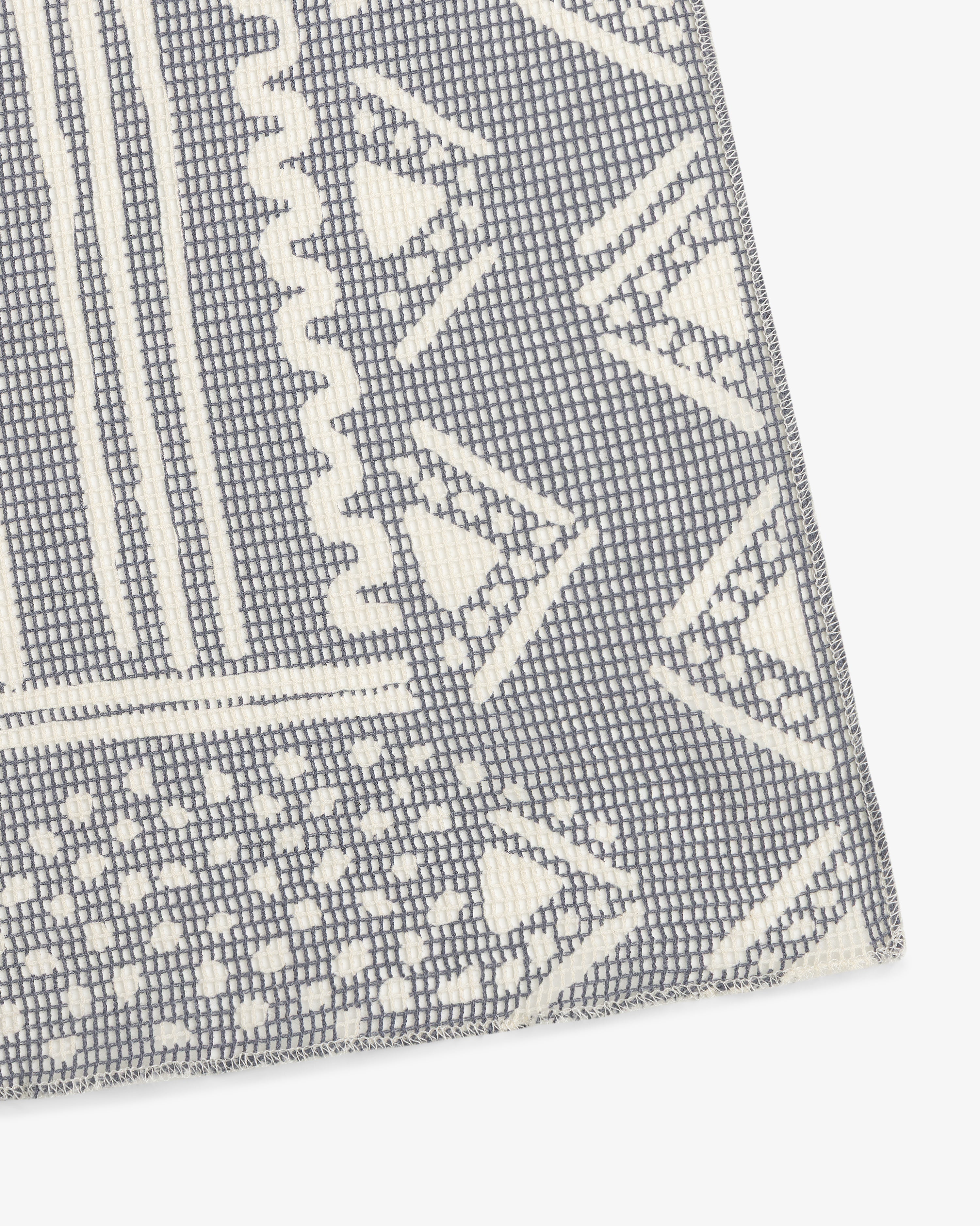 Mesh Tapestry Bandana